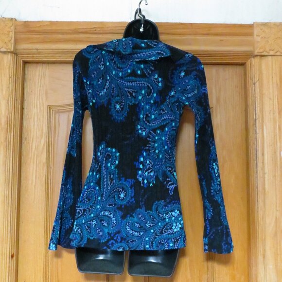 Beautiful blue ruffled blouse - Picture 4 of 11
